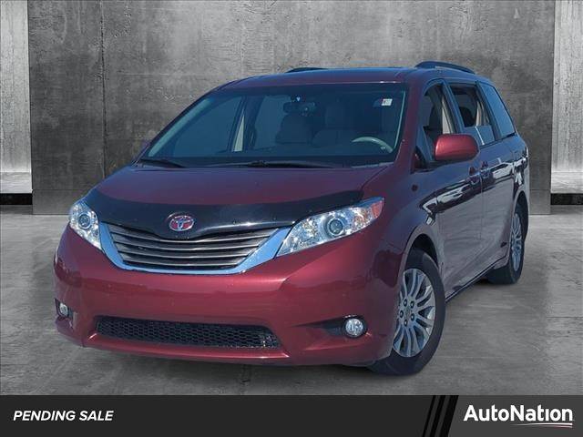 2011 Toyota Sienna XLE — Minivan — 105,638 mi — Fort Myers, FL
