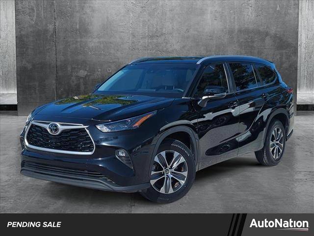 2023 Toyota Highlander XLE — SUV — 23,918 mi — Fort Myers, FL