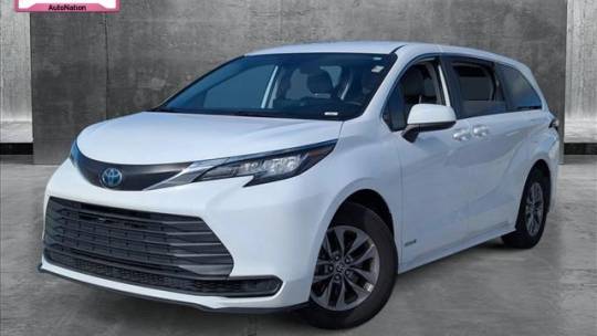 2021 Toyota Sienna LE — Minivan — 102,248 mi — Fort Myers, FL