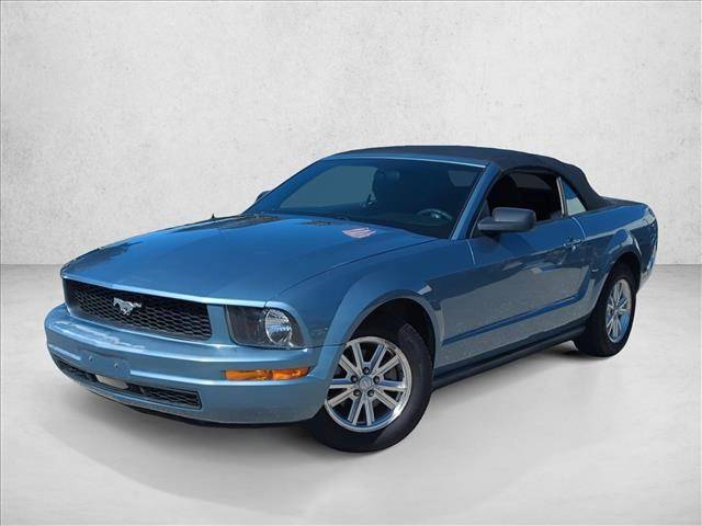 2007 Ford Mustang Deluxe