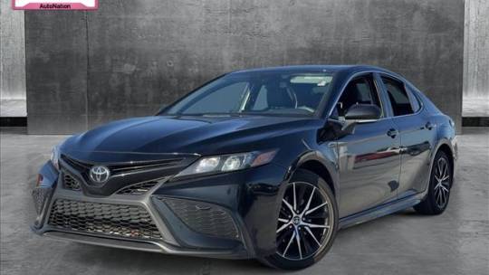 2022 Toyota Camry SE — Sedan — 29,900 mi — Fort Myers, FL