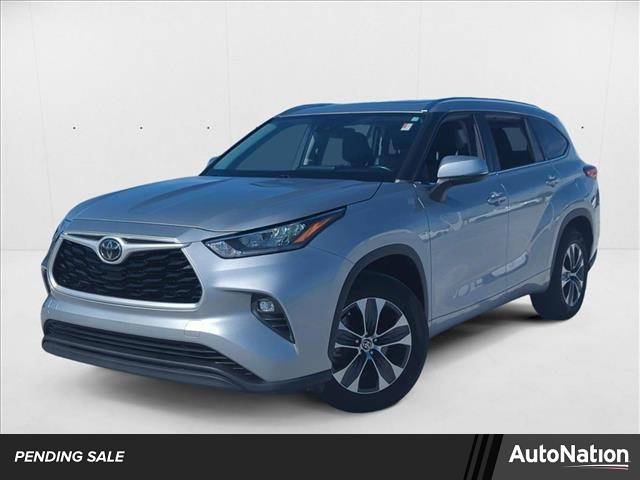 2020 Toyota Highlander XLE — SUV — 95,985 mi — Fort Myers, FL