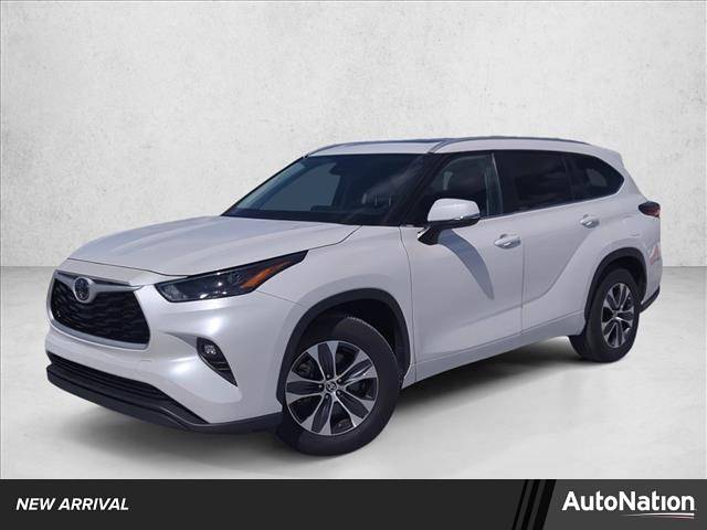 2024 Toyota Highlander XLE — SUV — 18,980 mi — Fort Myers, FL