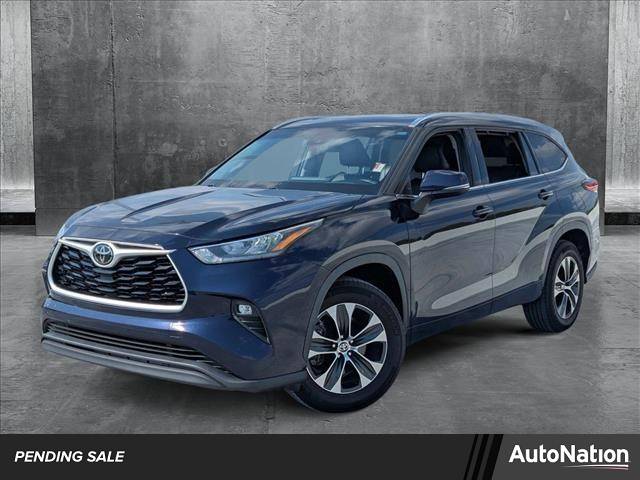 2020 Toyota Highlander XLE — SUV — 93,668 mi — Fort Myers, FL