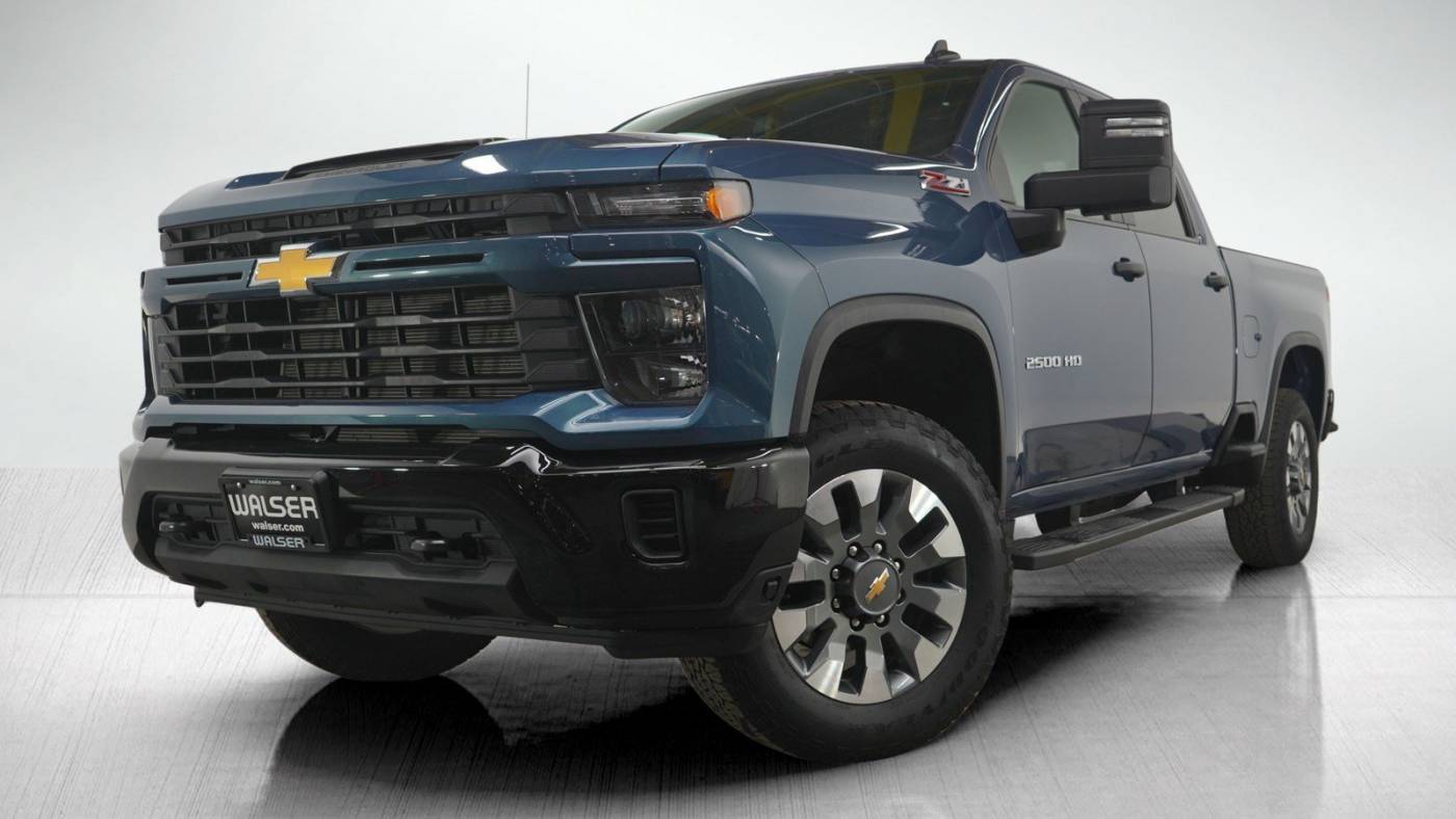 2024 Chevrolet Silverado 2500HD Custom — Pickup Truck — 23,490 mi — White Bear Lake, MN