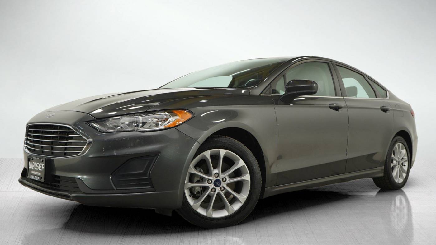 2020 Ford Fusion Hybrid SE — Sedan — 83,001 mi — White Bear Lake, MN