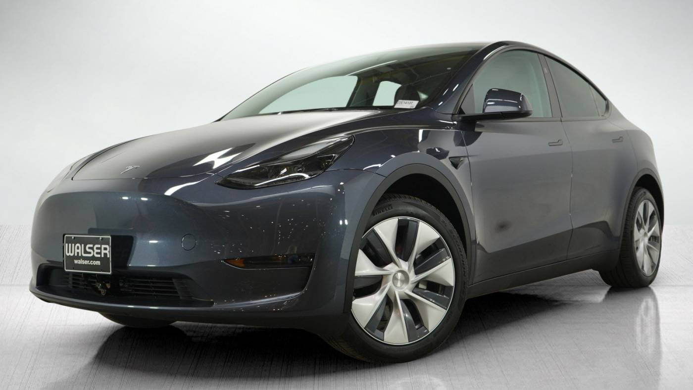 2023 Tesla Model Y Long Range