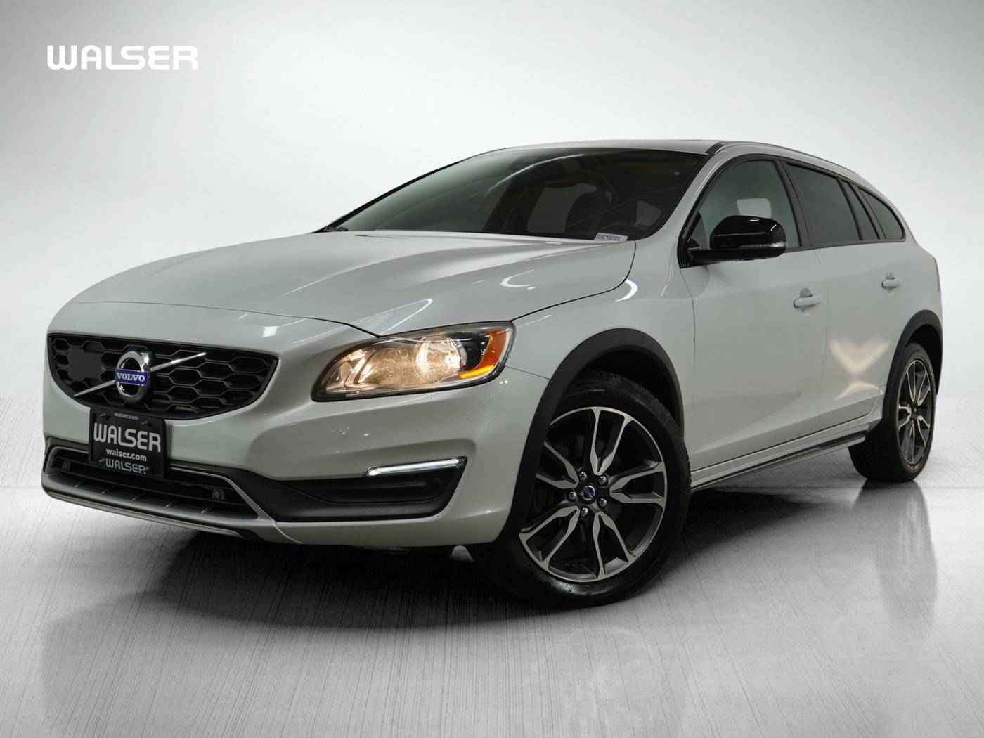 2015 Volvo V60 Cross Country T5 — Wagon — 114,148 mi — White Bear Lake, MN