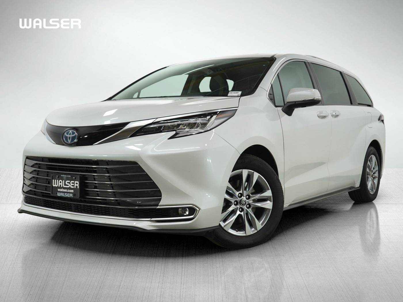 2022 Toyota Sienna Limited — Minivan — 38,505 mi — White Bear Lake, MN