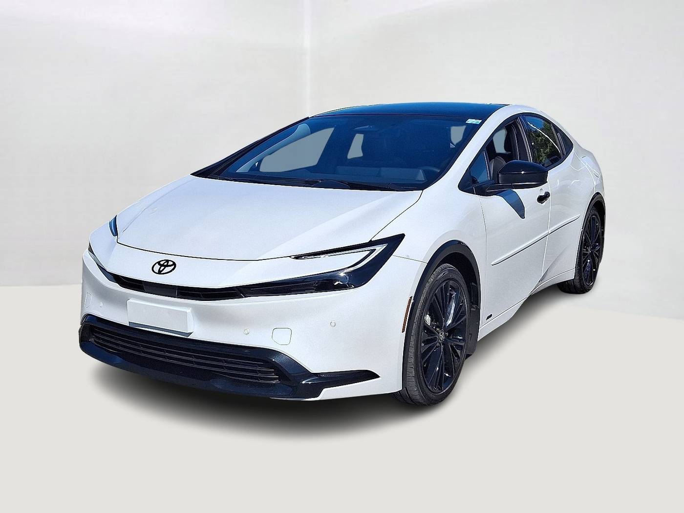 2025 Toyota Prius Limited — Hatchback — 5,088 mi — Wappingers Falls, NY