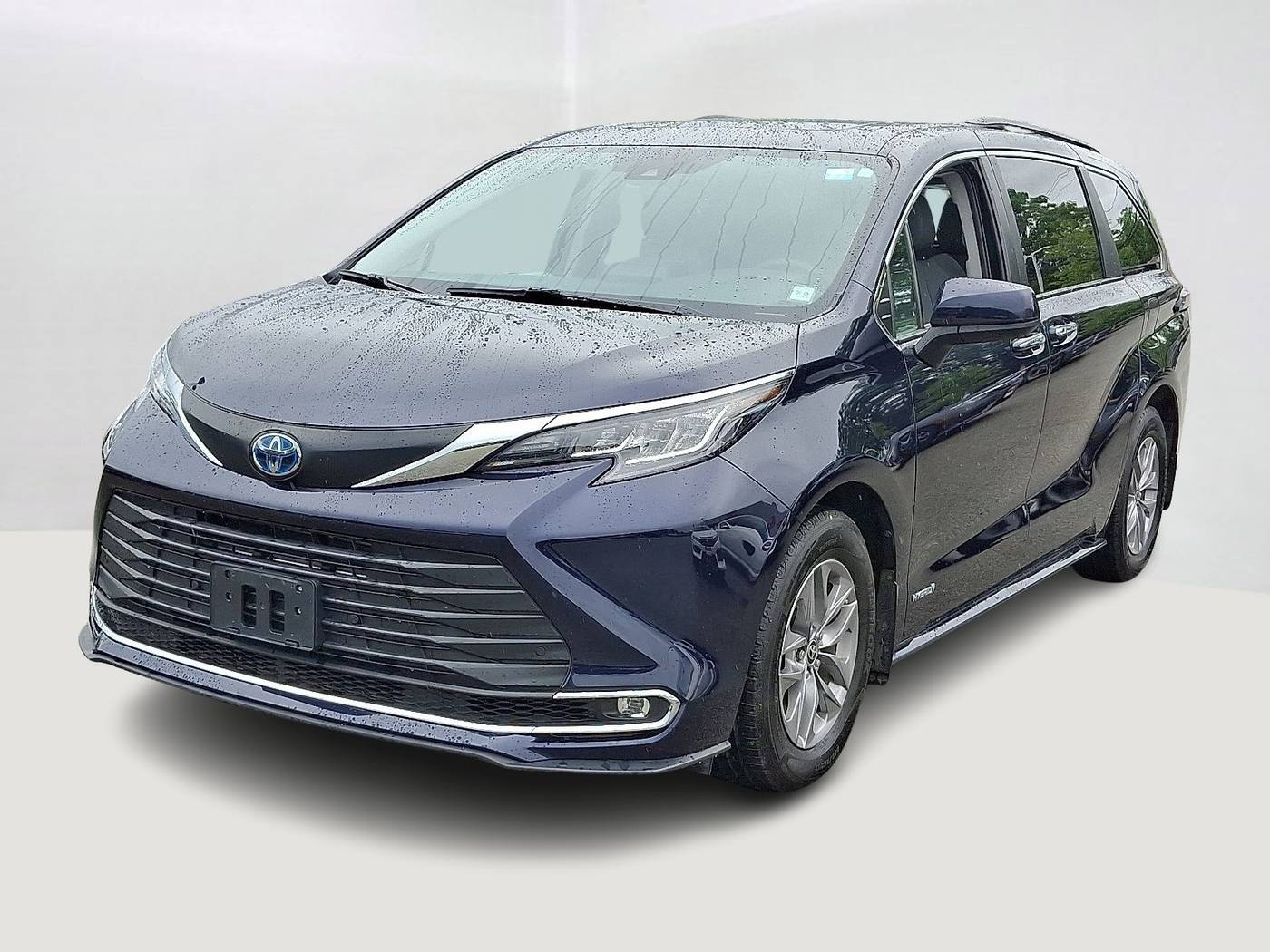 2021 Toyota Sienna XLE — Minivan — 80,504 mi — Wappingers Falls, NY