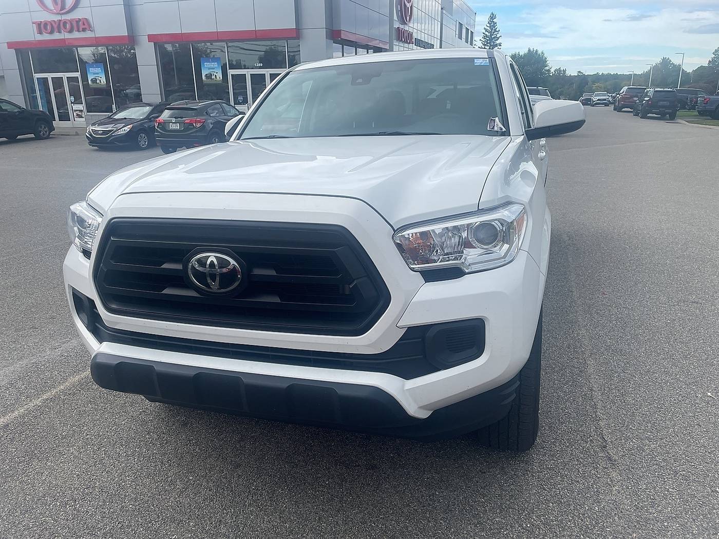 2022 Toyota Tacoma SR — Pickup Truck — 28,981 mi — Wappingers Falls, NY
