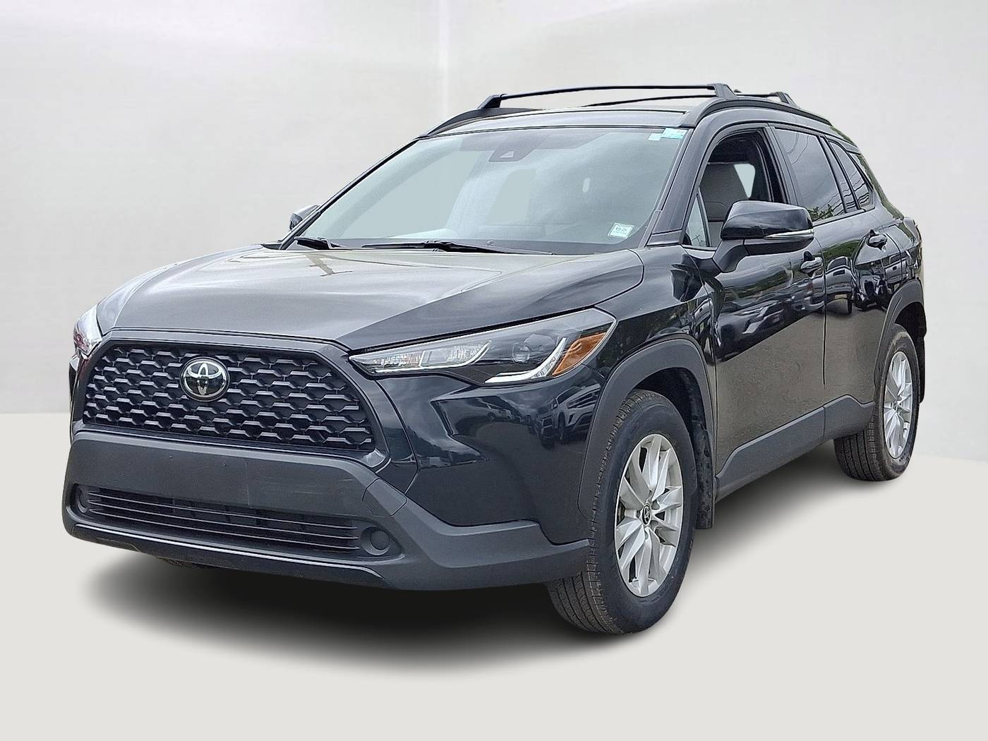2022 Toyota Corolla Cross LE — SUV — 17,937 mi — Wappingers Falls, NY