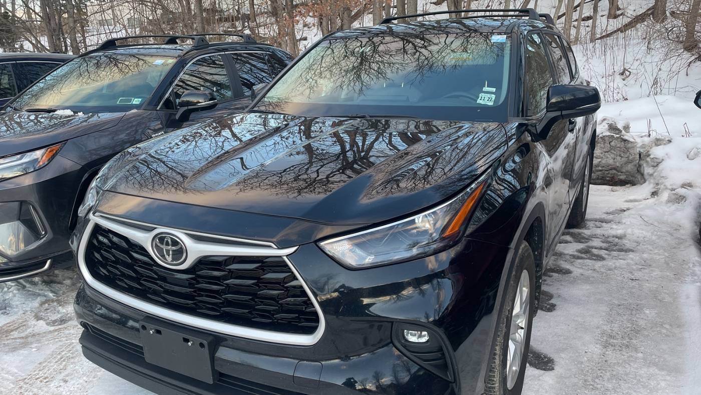 2022 Toyota Highlander LE — SUV — 38,714 mi — Wappingers Falls, NY