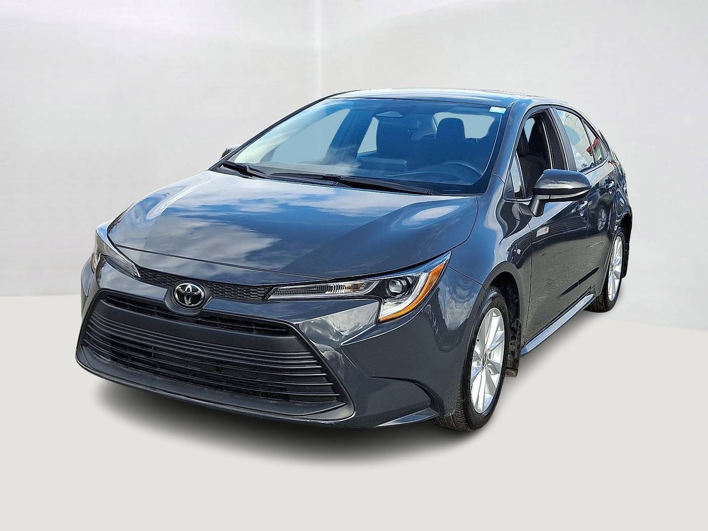 2025 Toyota Corolla LE — Sedan — 9,784 mi — Wappingers Falls, NY