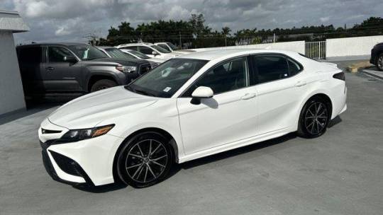 2021 Toyota Camry SE — Sedan — 42,738 mi — Homestead, FL
