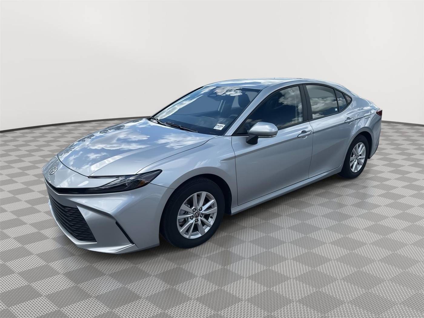 2025 Toyota Camry Hybrid XSE — Sedan — 15,383 mi — Homestead, FL