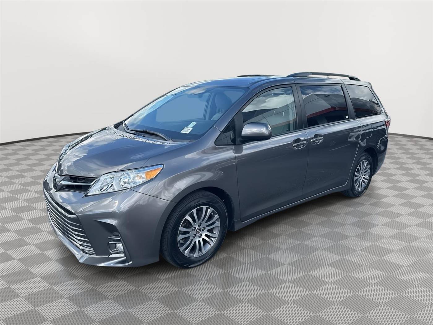 2018 Toyota Sienna XLE — Minivan — 30,232 mi — Homestead, FL