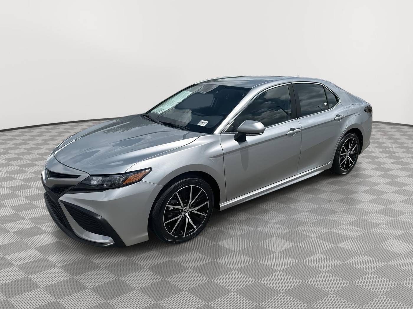 2024 Toyota Camry SE — Sedan — 23,376 mi — Homestead, FL