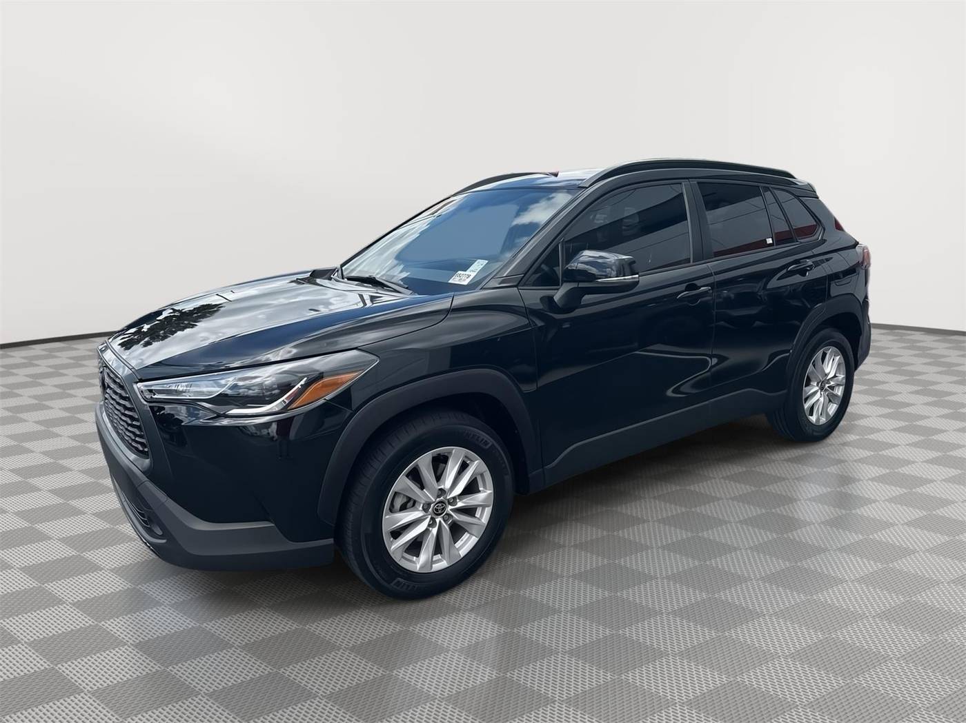 2023 Toyota Corolla Cross LE — SUV — 46,125 mi — Homestead, FL