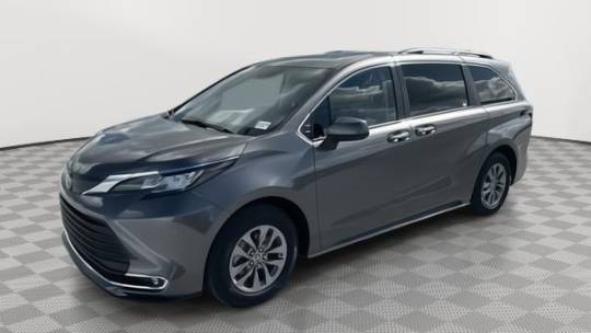 2023 Toyota Sienna XLE — Minivan — 56,794 mi — Homestead, FL