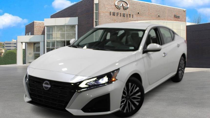 2023 Nissan Altima SV — Sedan — 13,027 mi — Creve Coeur, MO