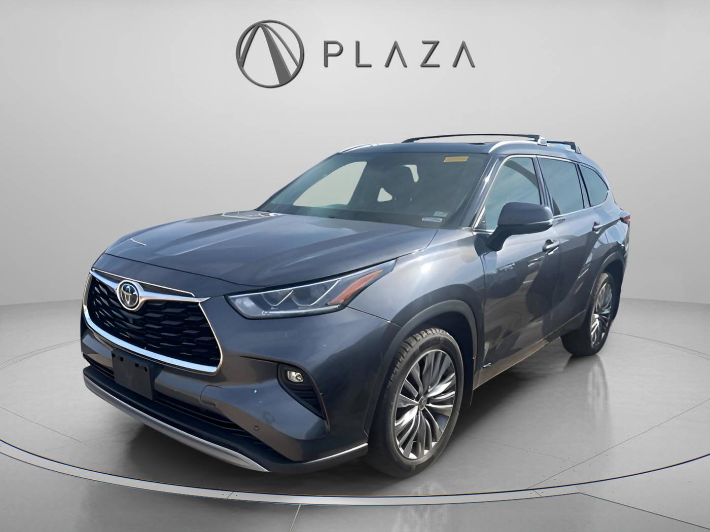 2021 Toyota Highlander Hybrid Platinum — SUV — 93,409 mi — Creve Coeur, MO