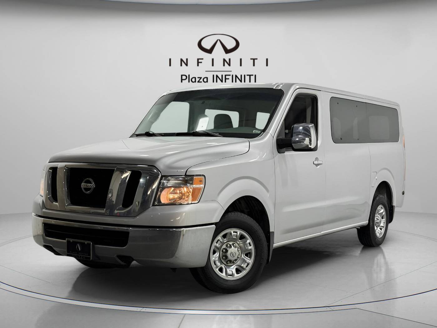 2020 Nissan NV Passenger NV3500 HD SV — Passenger Van — 69,702 mi — Creve Coeur, MO