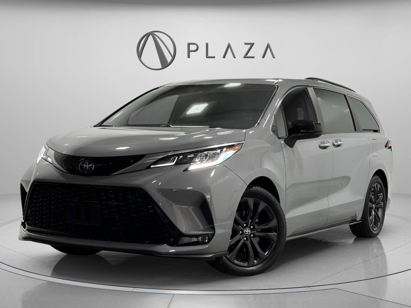2023 Toyota Sienna XSE — Minivan — 60,014 mi — Creve Coeur, MO