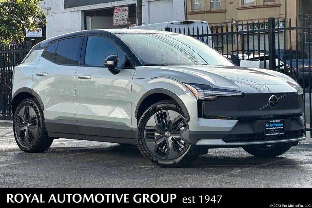 2026 Volvo EX30 Cross Country Twin Ultra