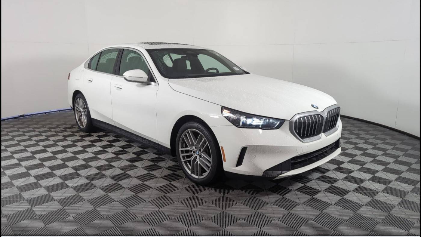 2024 BMW 5 Series 530i