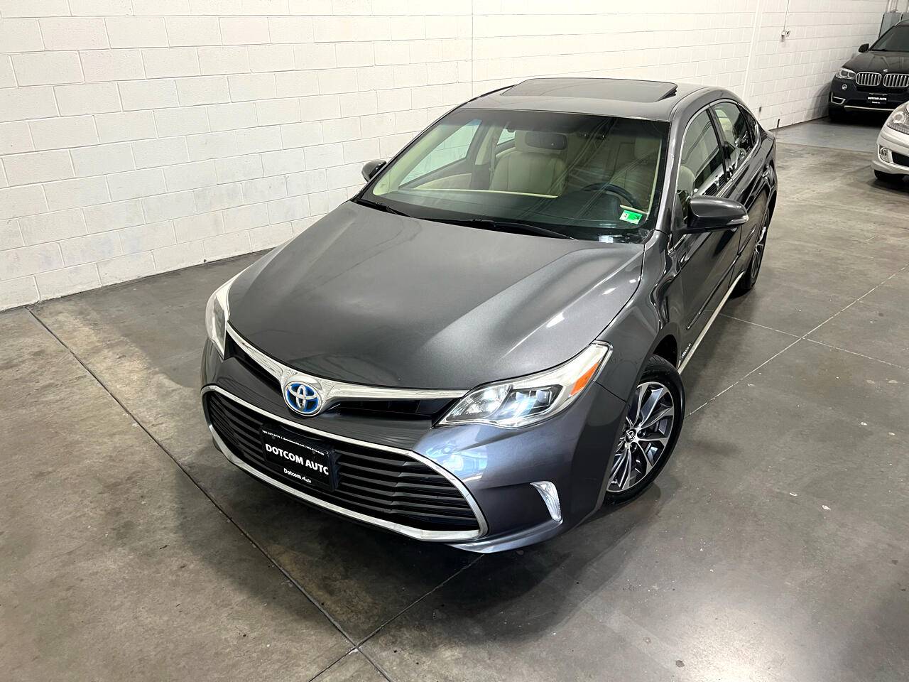 2016 Toyota Avalon Hybrid XLE Premium — Sedan — 91,460 mi — Chantilly, VA
