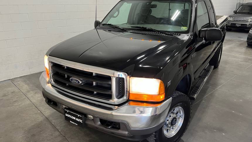 2001 Ford Super Duty F-350 XLT — Pickup Truck — 22,492 mi — Chantilly, VA