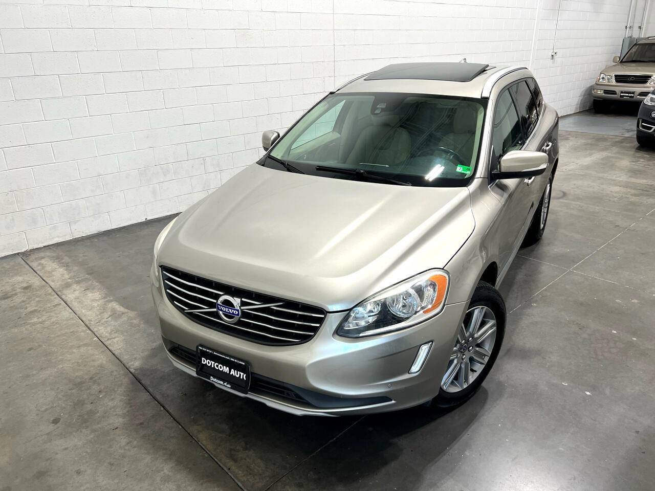 2016 Volvo XC60 T5 Premier — SUV — 106,522 mi — Chantilly, VA