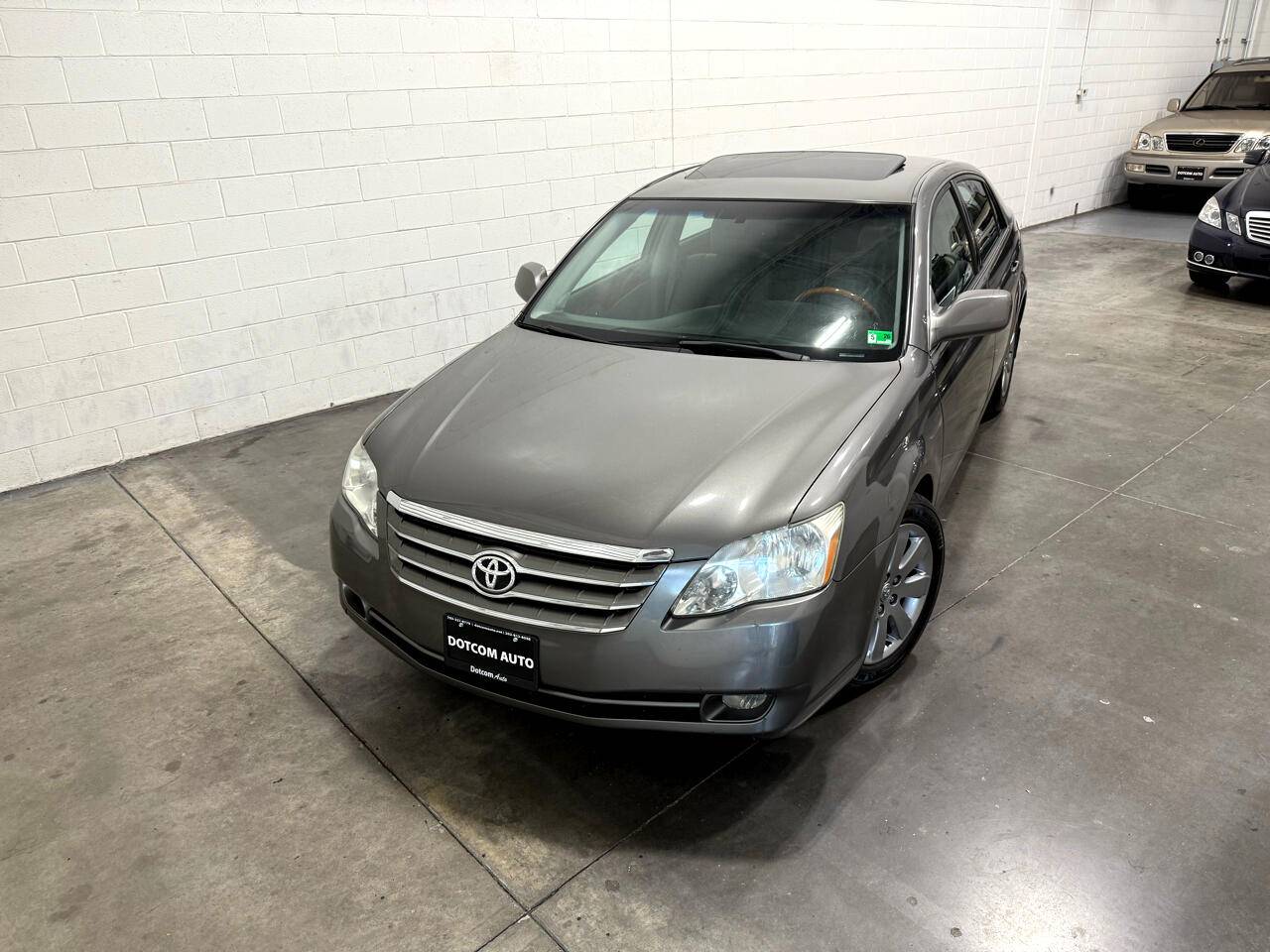 2006 Toyota Avalon Limited — Sedan — 91,118 mi — Chantilly, VA