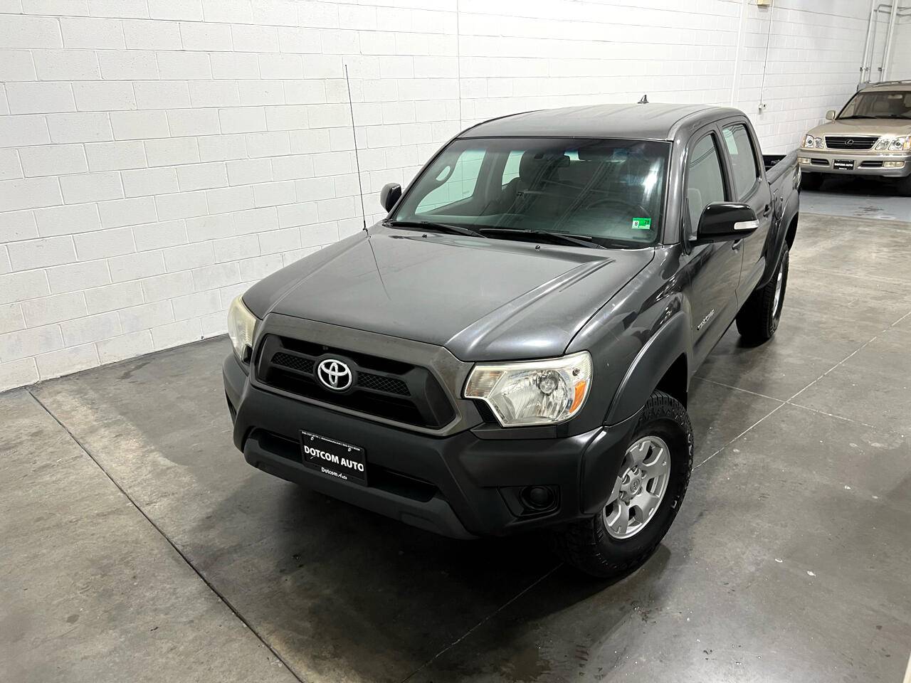 2012 Toyota Tacoma Base — Pickup Truck — 111,387 mi — Chantilly, VA