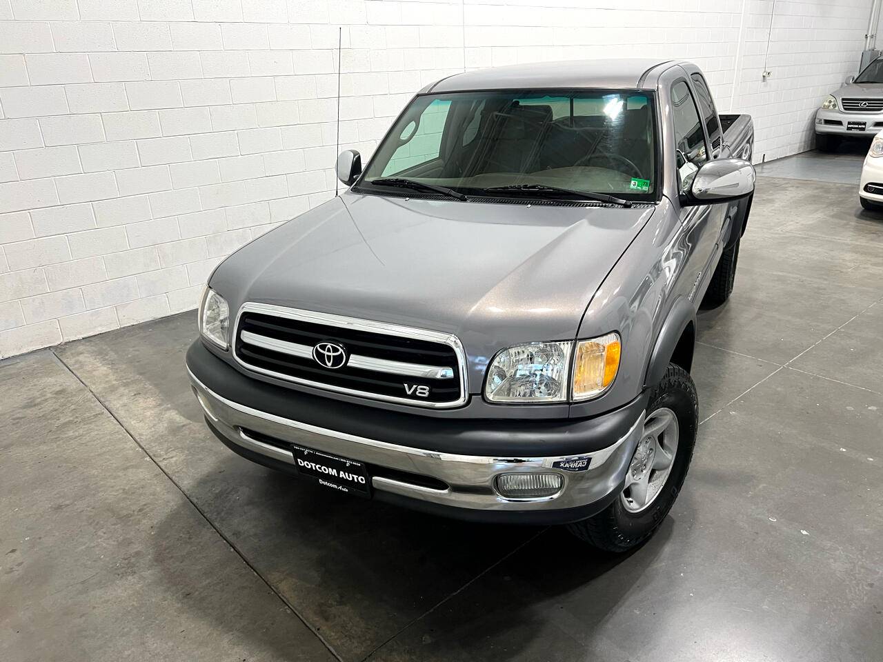 2001 Toyota Tundra SR5 — Pickup Truck — 104,140 mi — Chantilly, VA