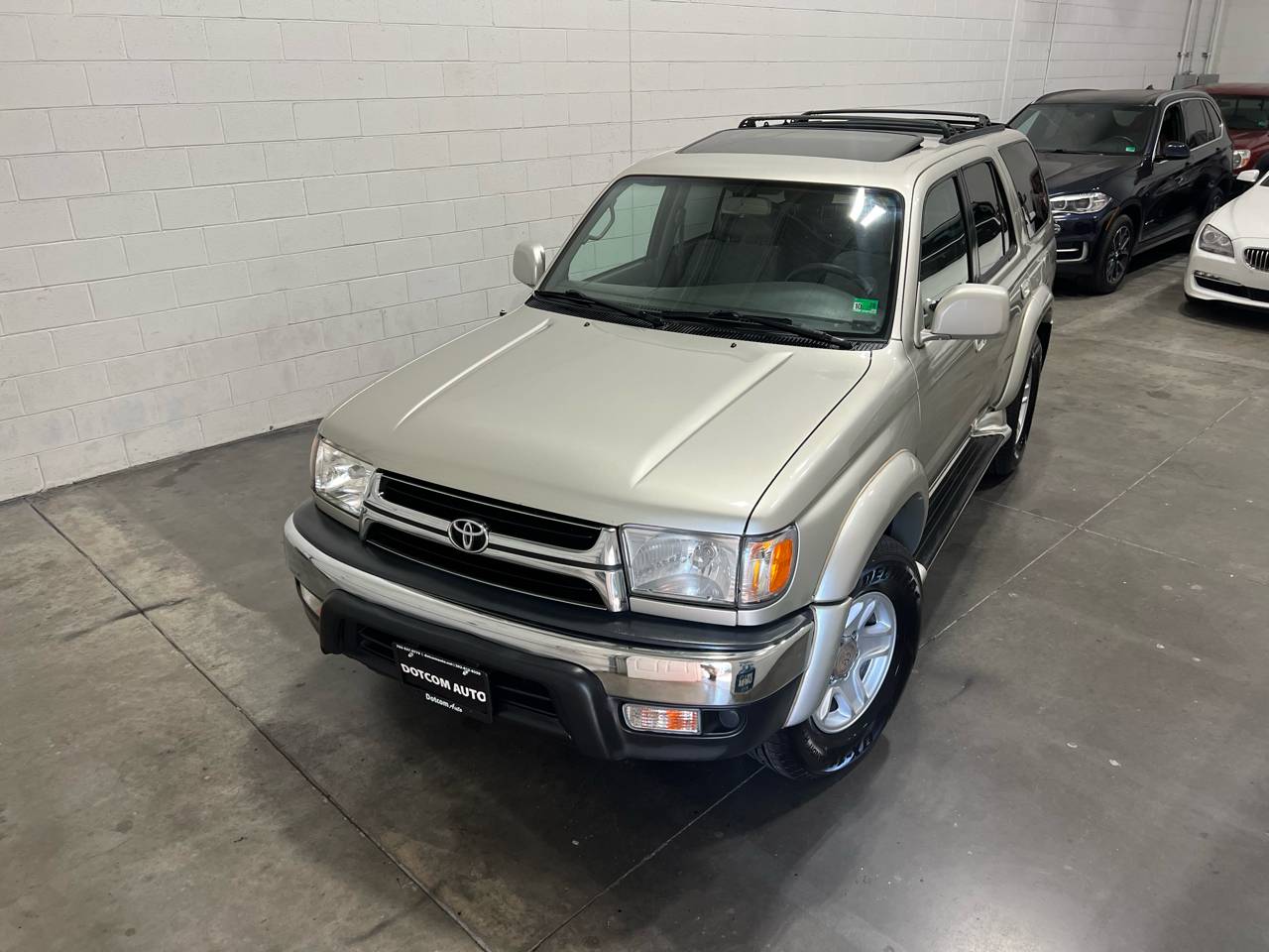 2001 Toyota 4Runner SR5 — SUV — 194,238 mi — Chantilly, VA