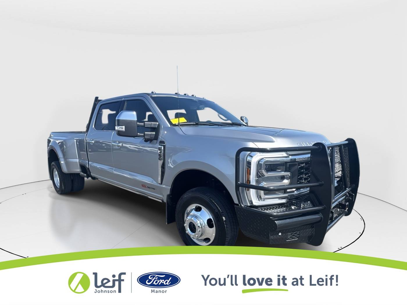 2024 Ford Super Duty F-350 Platinum — Pickup Truck — 25,665 mi — Manor, TX