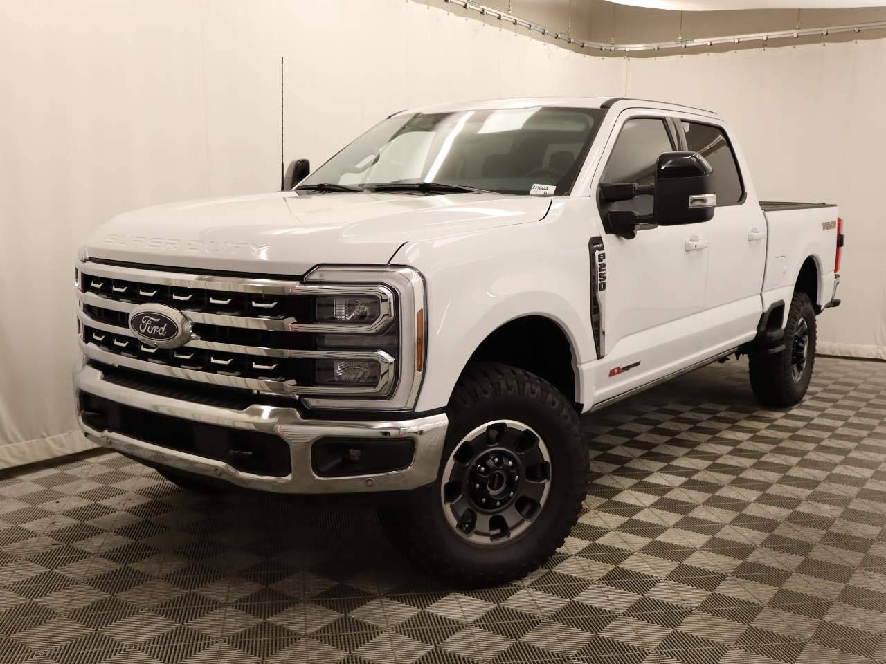 2024 Ford Super Duty F-250 LARIAT — Pickup Truck — 3,986 mi — Scottsdale, AZ