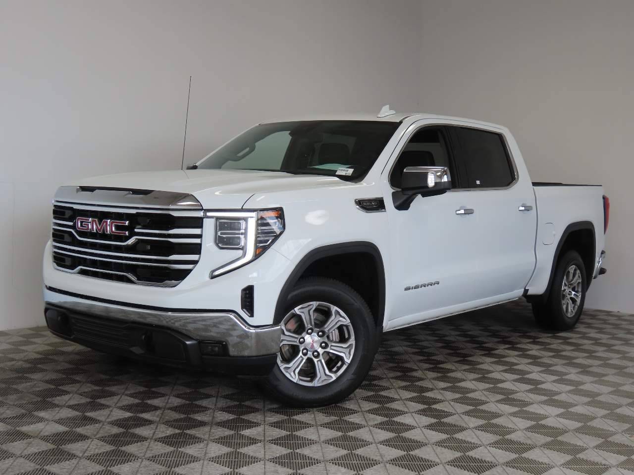 2024 GMC Sierra 1500 SLT — Pickup Truck — 33,533 mi — Scottsdale, AZ