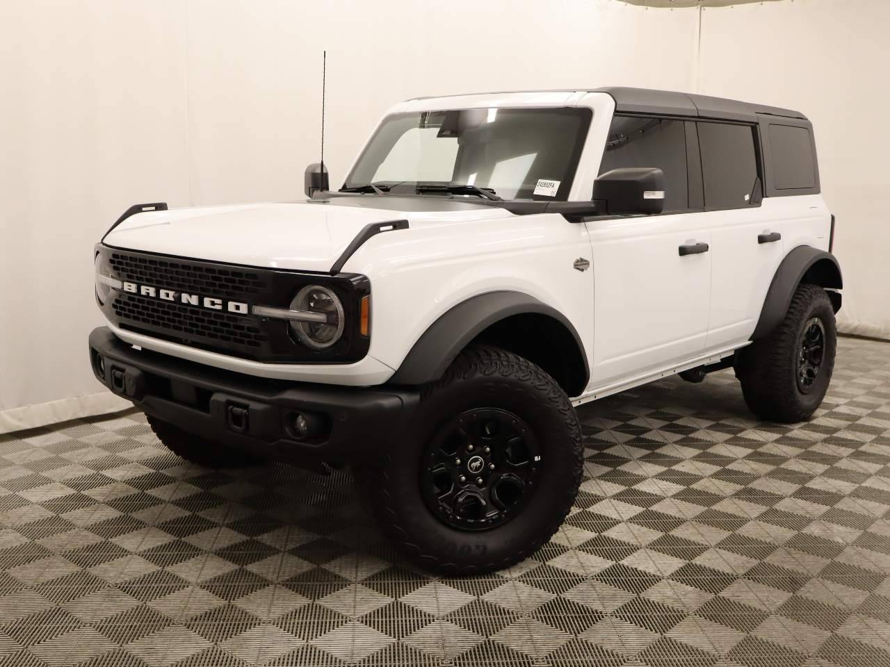 2023 Ford Bronco Wildtrak — SUV — 25,845 mi — Scottsdale, AZ
