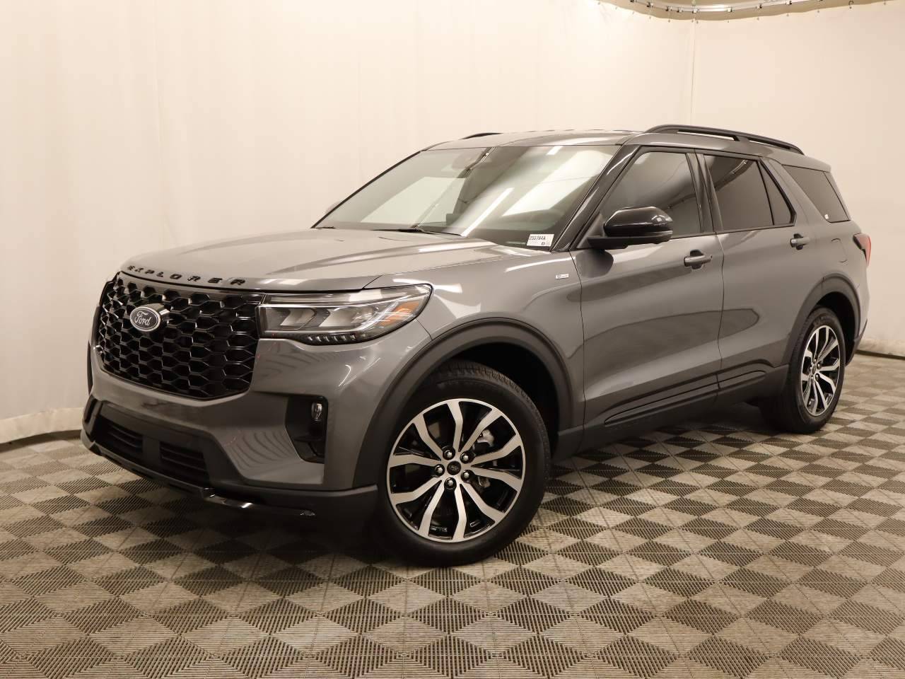 2025 Ford Explorer ST-Line — SUV — 3,940 mi — Scottsdale, AZ