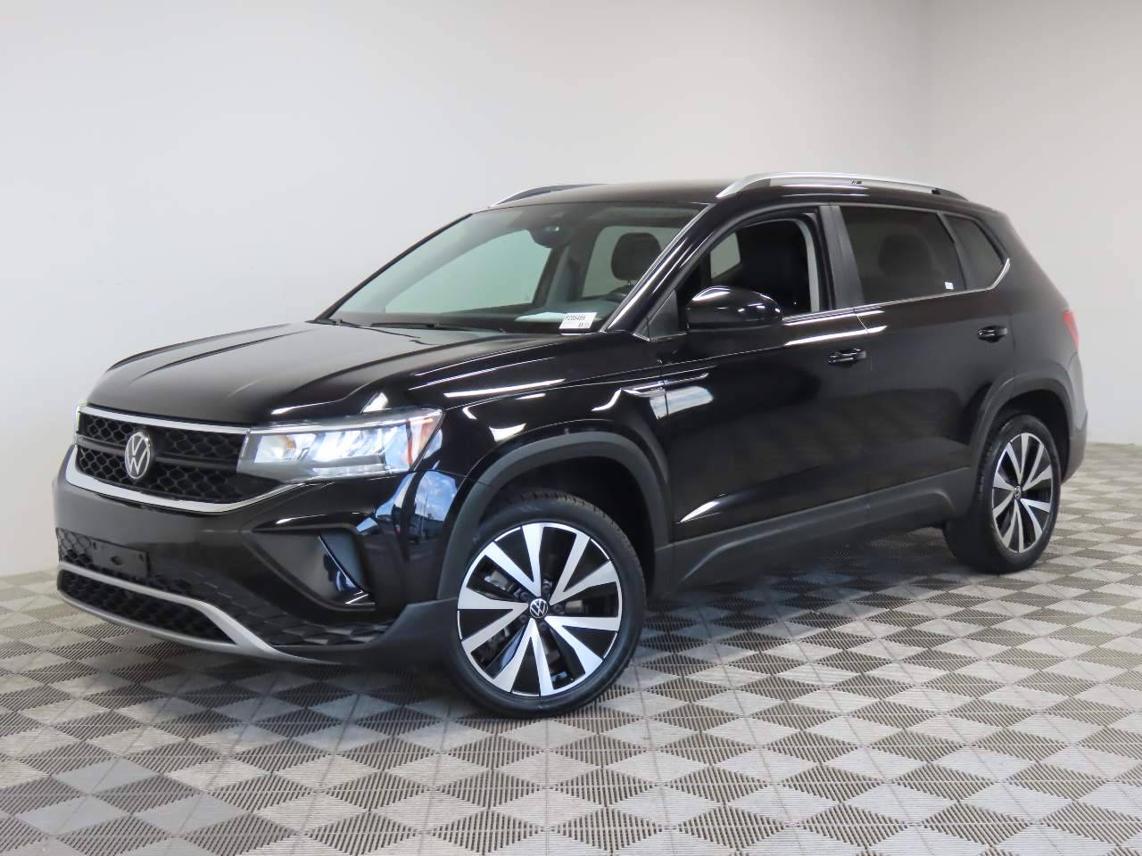 2024 Volkswagen Taos SE — SUV — 34,450 mi — Scottsdale, AZ