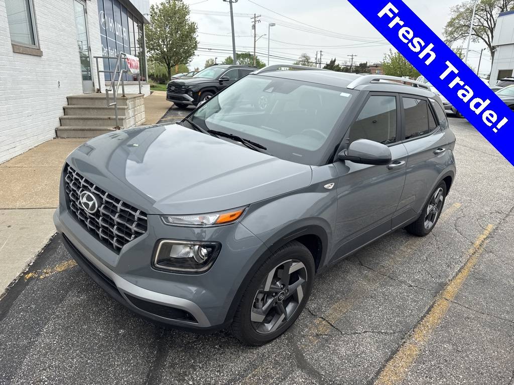 2022 Hyundai Venue SEL — SUV — 9,010 mi — North Olmsted, OH