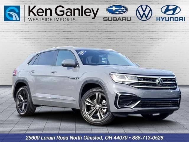 2021 Volkswagen Atlas Cross Sport SE with Technology R-Line — SUV — 30,330 mi — North Olmsted, OH