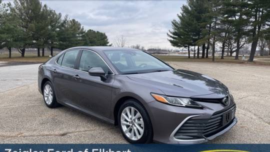 2023 Toyota Camry LE — Sedan — 17,705 mi — Elkhart, IN