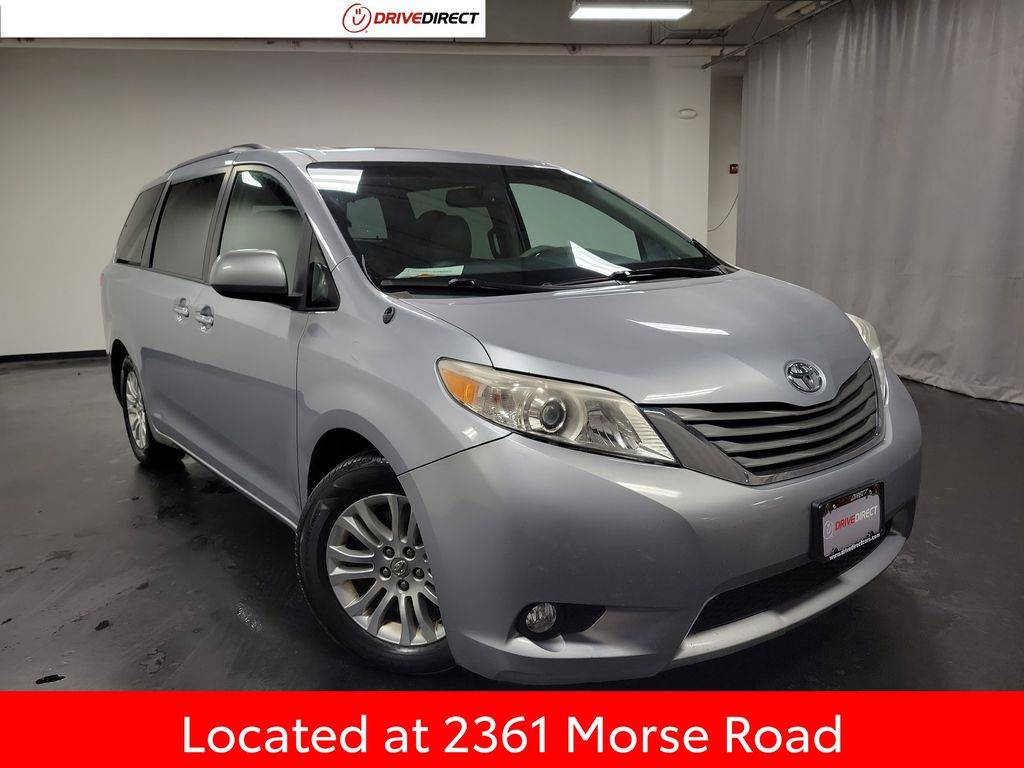 2014 Toyota Sienna XLE — Minivan — 203,902 mi — Columbus, OH