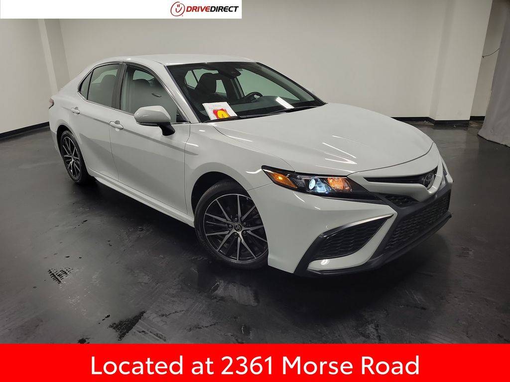 2023 Toyota Camry SE — Sedan — 10,911 mi — Columbus, OH