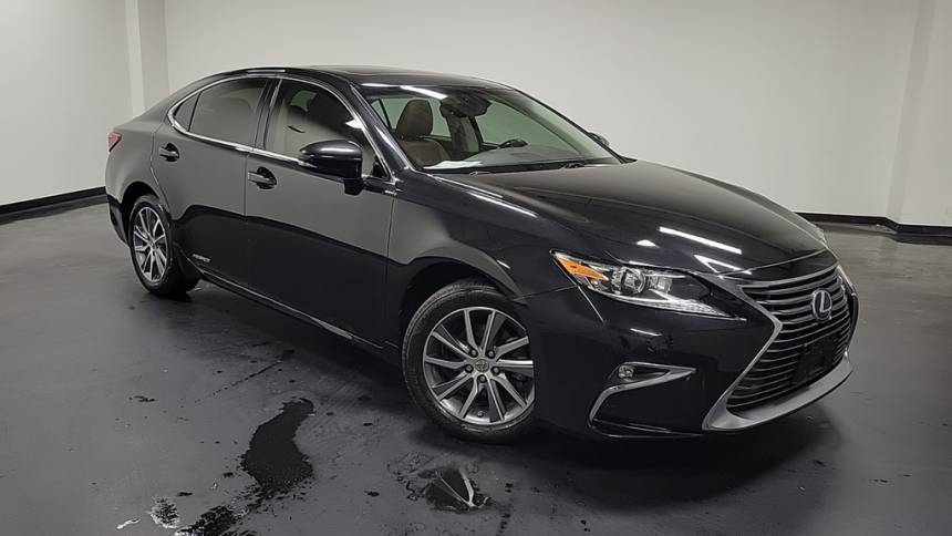2016 Lexus ES ES 300h — Sedan — 113,410 mi — Columbus, OH